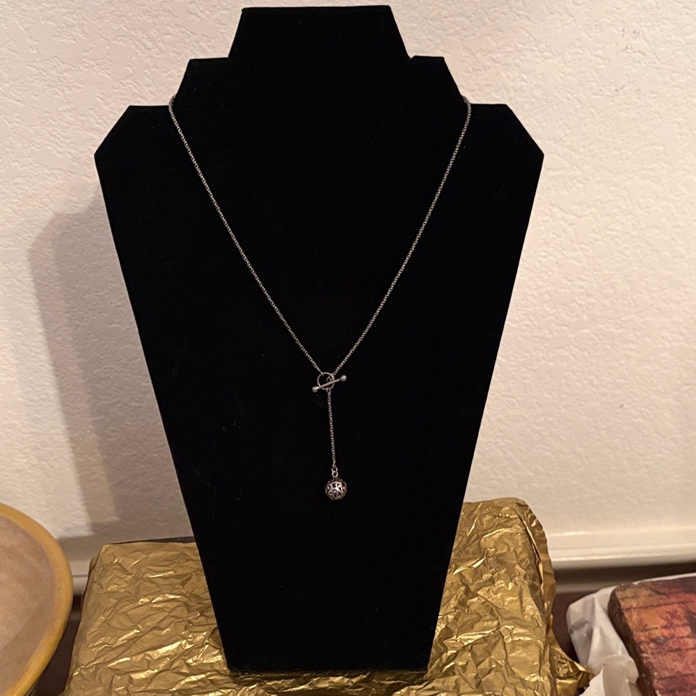 Elegant Vintage Sterling Silver Silpada Lariat Necklace with Ornate Ball Pendant